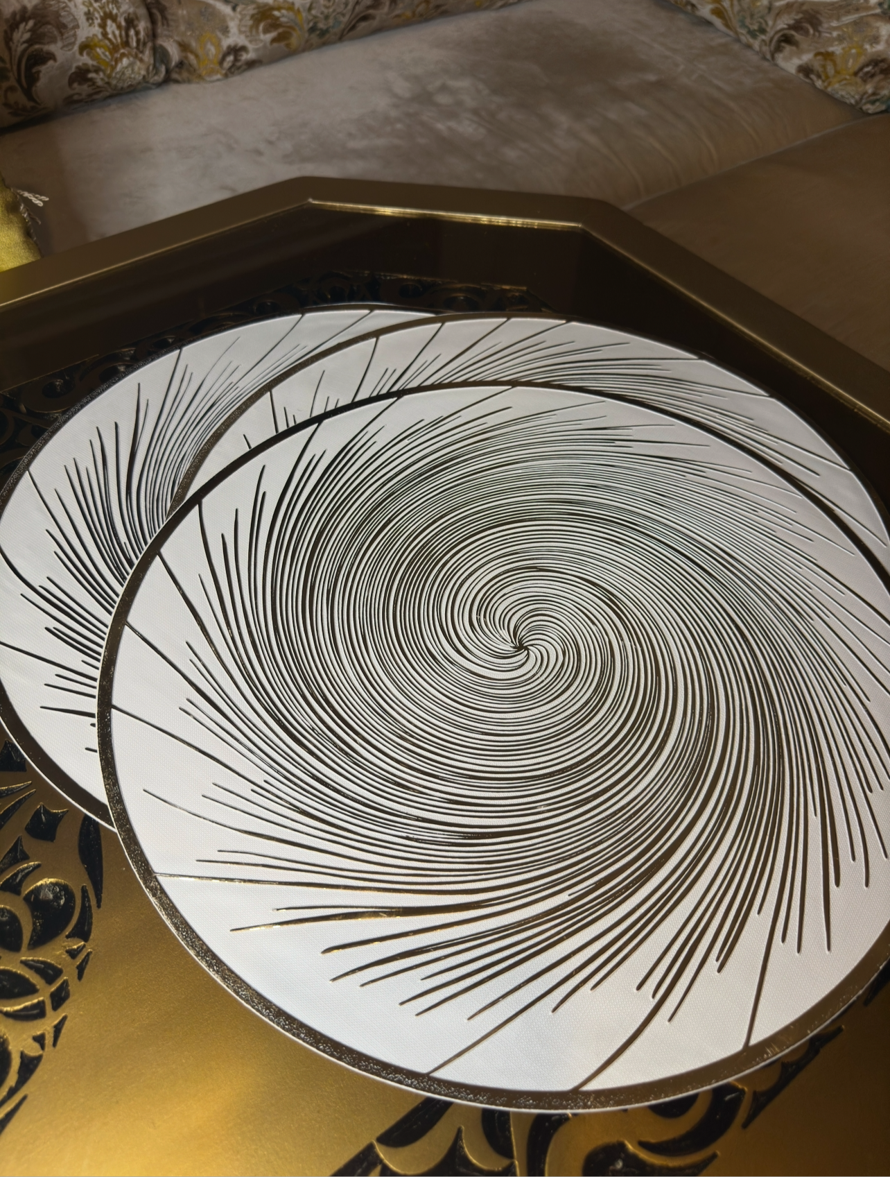 White and Gold Placemats (Set of 6)